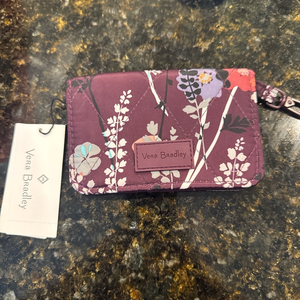 Ultralight RFID Small Bifold Wallet
(Pressed flowers)